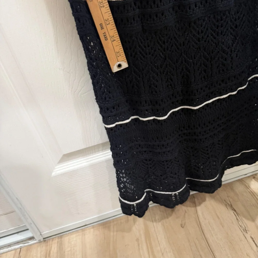 Abercrombie & Fitch Black White Crochet Knit Maxi Dress Large Sleeveless Stripe